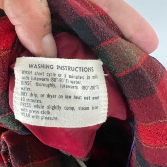 Vintage Pendleton Red Plaid Wool Flannel/Jacket EUC Men’s Size L - Picture 7 of 7